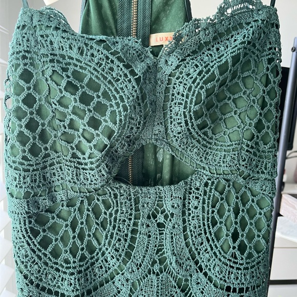 Green crochet cut out dress - Picture 3 of 9